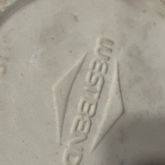 Retro - Picture 2 of 3